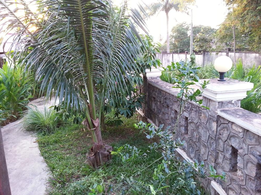 Bird Of Paradise Bungalows Kep Exterior photo