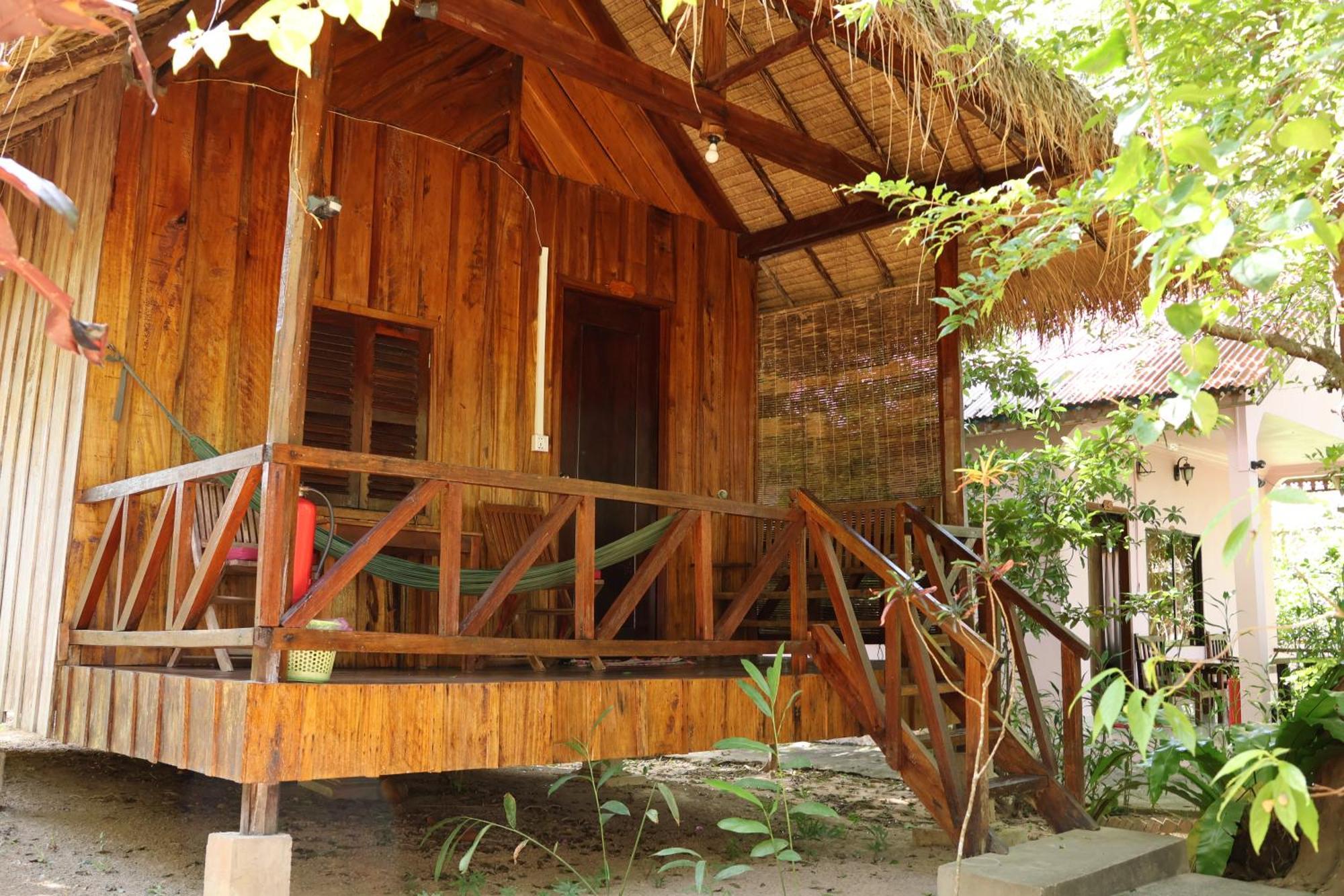Bird Of Paradise Bungalows Kep Exterior photo